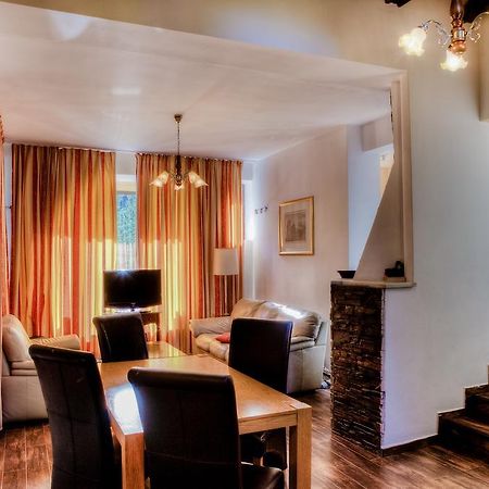 Готель Vila Pinul Si Mesteacanul Пояна-Брашов Екстер'єр фото