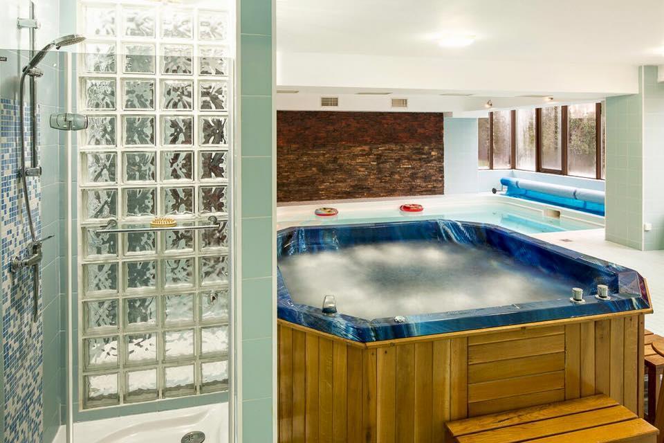 Готель Vila Pinul Si Mesteacanul Пояна-Брашов Екстер'єр фото